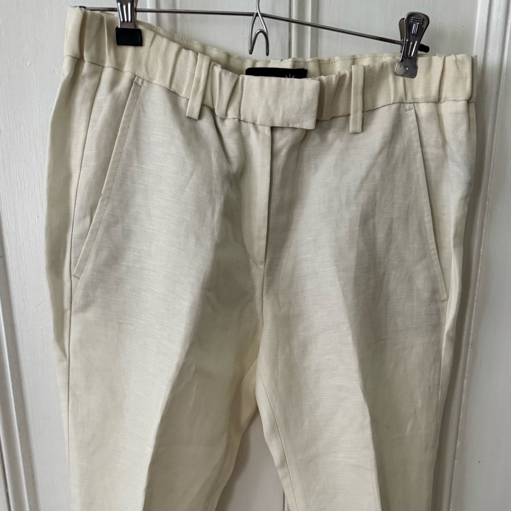 Women’s Cream part Linen Capris